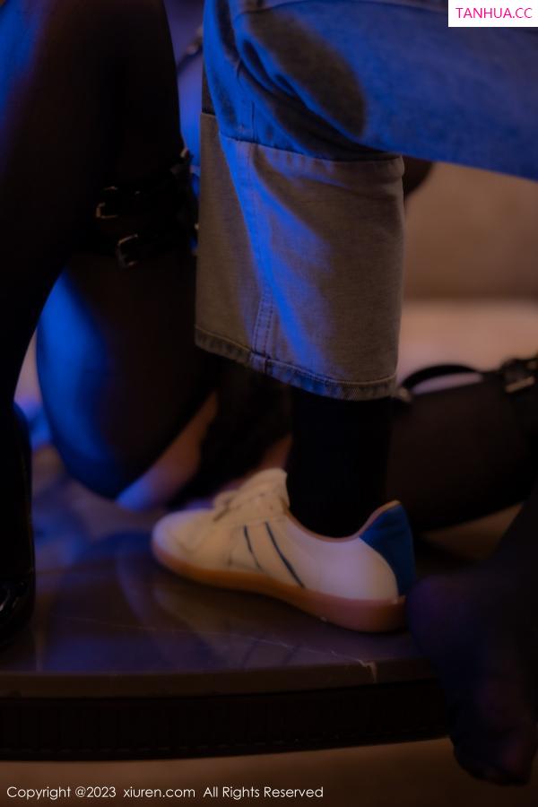 潘娇娇 潘娇娇 [XiuRen]高清写真图 2023.01.11 No.6115 潘娇娇 情趣服美臀第93张图片